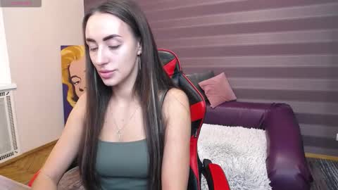 Kira online show from September 2025 07:55:02 AM