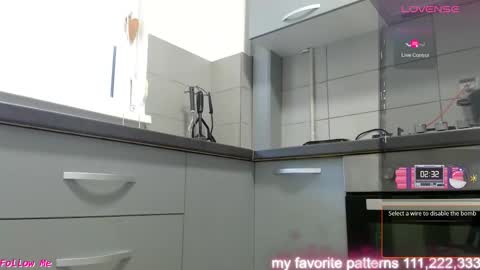 jen online show from November 2025 07:19:01 AM