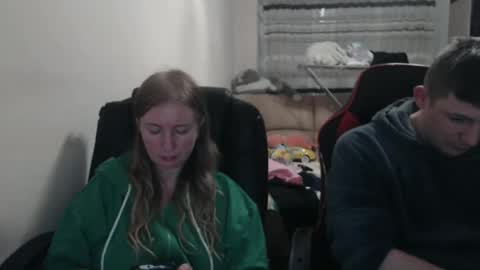 JenisAndPeter online show from October 2025 07:58:01 PM