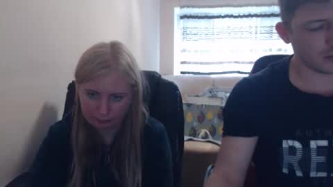 JenisAndPeter online show from April 2026 05:04:02 PM