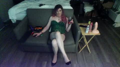 Jenna Cross online show from June 2026 05:12:01 AM