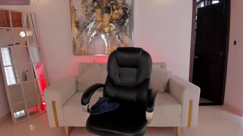 Snapshot of jennaolson chatting on February 2026 06:38:01 PM Jenna Olson online show from February 2026 06:38:01 PM