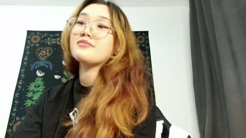 Snapshot of jennatyan chatting on October 2025 01:08:02 PM JENNA online show from October 2025 01:08:02 PM