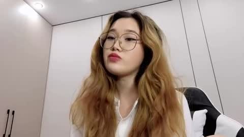 Snapshot of jennatyan chatting on December 2025 02:03:01 PM JENNA online show from December 2025 02:03:01 PM