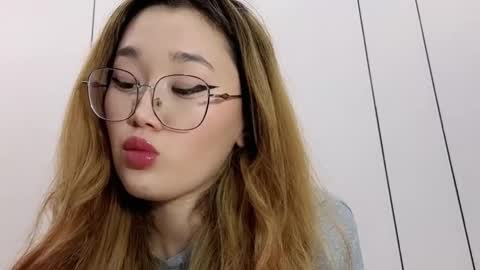 Snapshot of jennatyan chatting on January 2026 02:00:01 PM JENNA online show from January 2026 02:00:01 PM