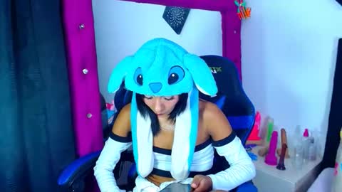 jenn online show from March 2026 09:25:01 AM