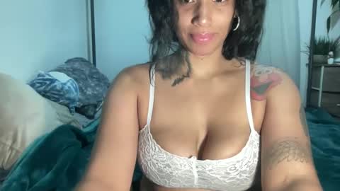 Snapshot of jenni_cash chatting on January 2025 07:27:02 AM Mistress Jenni online show from January 2025 07:27:02 AM