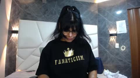 Jennifer online show from April 2026 10:56:02 PM