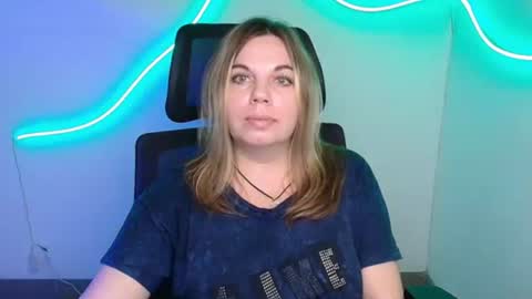 Jennifer online show from October 2025 06:27:02 PM