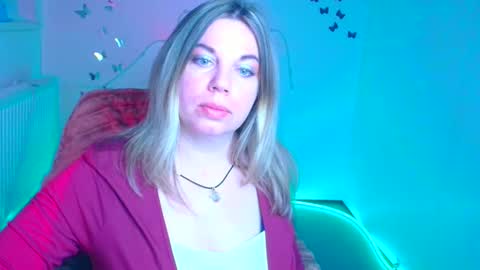 Jennifer online show from April 2026 06:23:01 PM