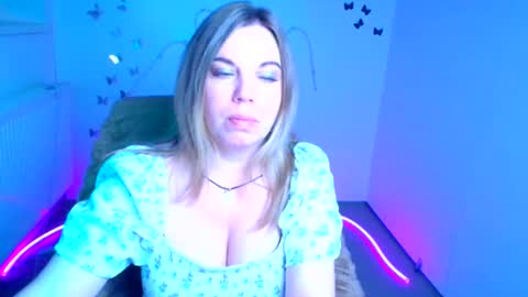 Jennifer online show from May 2026 12:11:01 PM