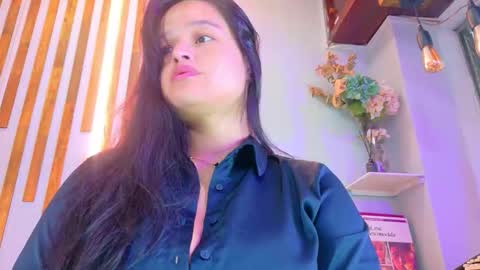 Jennifer vega  online show from October 2025 09:46:01 PM