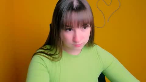 Jennifer online show from March 2026 06:28:02 AM