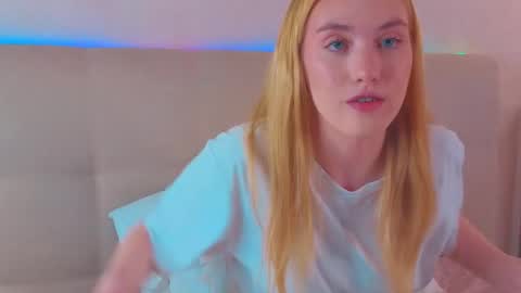 jennifercamprell online show from April 2026 07:15:01 PM