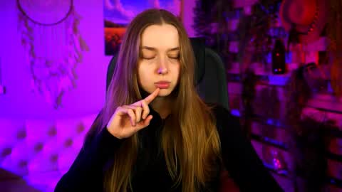 Jennifer online show from May 2026 07:41:02 PM