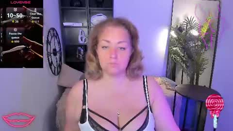 Snapshot of jenniferlight chatting on July 2026 08:37:01 PM Jennifer online show from July 2026 08:37:01 PM