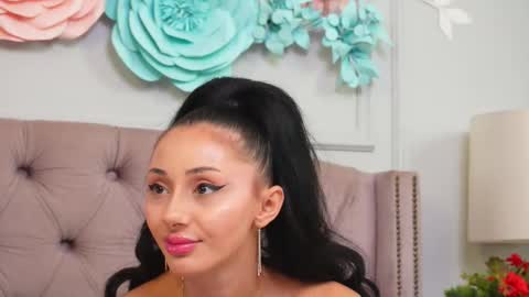 Snapshot of jenniferlovve chatting on November 2025 05:17:01 AM JenniferLovve online show from November 2025 05:17:01 AM