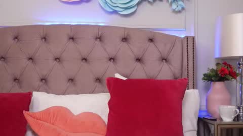 Snapshot of jenniferlovve chatting on November 2025 06:12:01 AM JenniferLovve online show from November 2025 06:12:01 AM