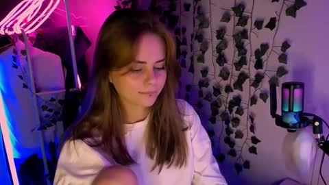 Jenni online show from April 2026 12:17:02 PM