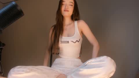 Snapshot of jenny__lii chatting on February 2025 02:09:02 PM call me Jenny online show from February 2025 02:09:02 PM