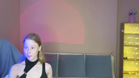 Snapshot of jenny_angelok chatting on April 2026 01:38:02 PM Next broadcast on December 05 subject to change online show from April 2026 01:38:02 PM