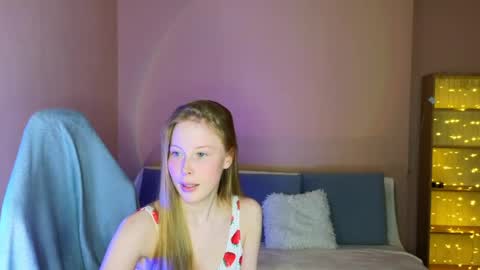 Snapshot of jenny_angelok chatting on April 2026 02:15:02 PM Next broadcast on December 05 subject to change online show from April 2026 02:15:02 PM