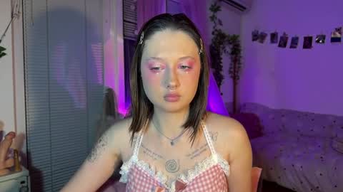 Jennifer Jenny Darling   online show from April 2026 07:16:01 PM