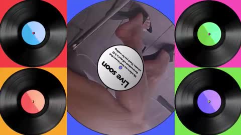 Jenny online show from October 2025 09:47:01 PM