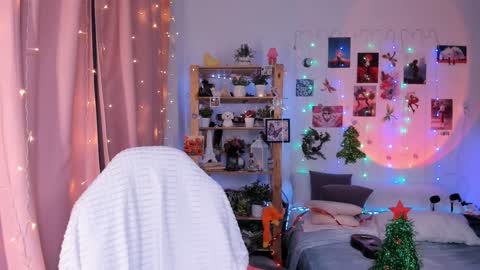 Snapshot of jenny_piper chatting on December 2024 06:20:02 AM Jenny Piper online show from December 2024 06:20:02 AM