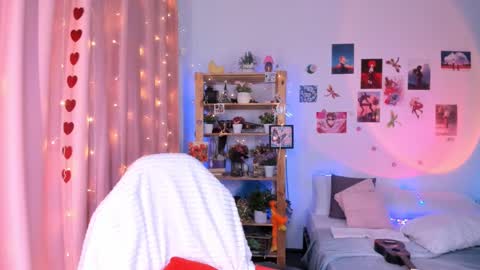 Snapshot of jenny_piper chatting on February 2025 07:00:02 AM Jenny Piper online show from February 2025 07:00:02 AM