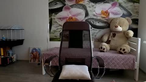 Snapshot of jennycutey chatting on February 2025 03:47:02 AM jennycutey online show from February 2025 03:47:02 AM