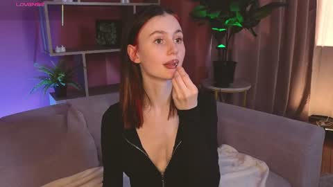 jennyfer_me online show from June 2026 12:09:02 PM