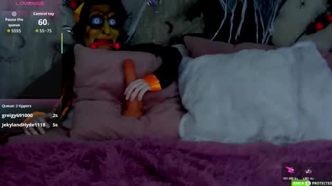 Snapshot of jennyferguson chatting on October 2025 06:48:01 PM Jenny Ferguson online show from October 2025 06:48:01 PM