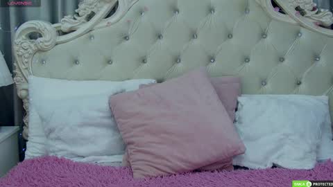 Snapshot of jennyferguson chatting on November 2025 06:08:01 PM Jenny Ferguson online show from November 2025 06:08:01 PM