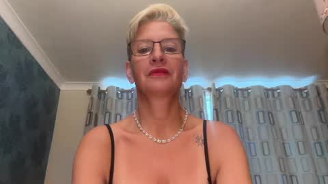 JennyHazel online show from September 2025 01:14:02 PM