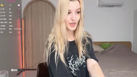 Jen  online show from January 2025 08:20:02 AM