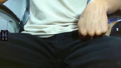 Snapshot of jeremias_1 chatting on October 2025 01:47:02 PM JEREMIAS online show from October 2025 01:47:02 PM