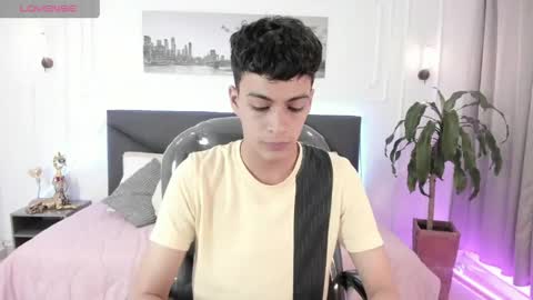Snapshot of jeremias_1 chatting on June 2026 08:25:02 PM JEREMIAS online show from June 2026 08:25:02 PM