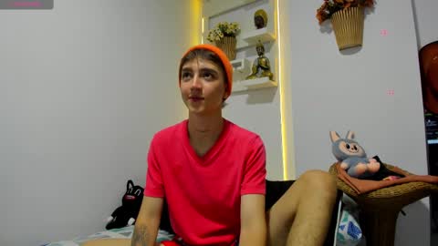 jero independent model online show from October 2025 01:07:02 AM