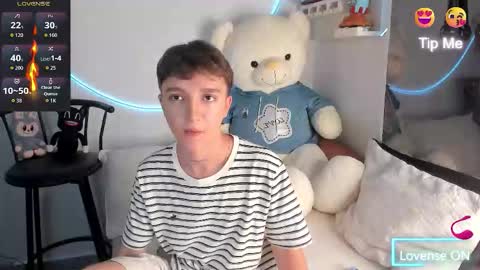 jero independent model online show from March 2026 05:56:02 AM