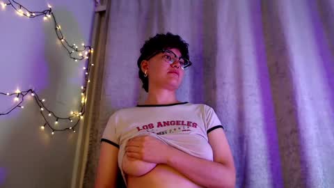 Snapshot of jero_harper1 chatting on February 2025 09:42:01 AM jero harper1 online show from February 2025 09:42:01 AM