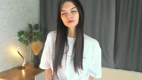 Snapshot of jerricaezelle chatting on October 2025 04:32:02 AM Keira online show from October 2025 04:32:02 AM