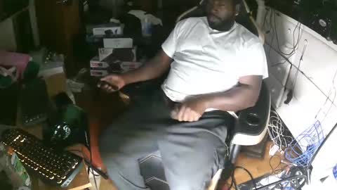 Snapshot of jerry0827 chatting on October 2025 04:12:01 AM jerry johnson online show from October 2025 04:12:01 AM