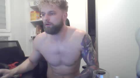 Snapshot of jerryalise chatting on November 2025 04:22:02 PM jerryalise online show from November 2025 04:22:02 PM