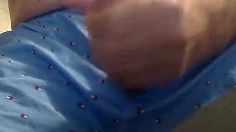 Snapshot of jerryb19027 chatting on October 2025 05:10:01 AM jerryb19027 online show from October 2025 05:10:01 AM