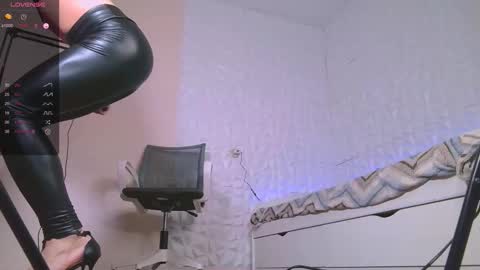 Jerrybomb online show from October 2025 08:59:02 AM