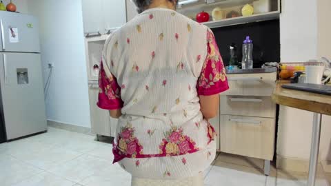 Snapshot of jess1ca_herrera chatting on January 2025 04:23:02 AM jessica herreraToday I will be your devil and you my victim online show from January 2025 04:23:02 AM