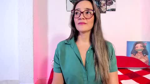 Snapshot of jess1ca_herrera chatting on February 2025 07:21:01 PM jessica herreraToday I will be your devil and you my victim online show from February 2025 07:21:01 PM