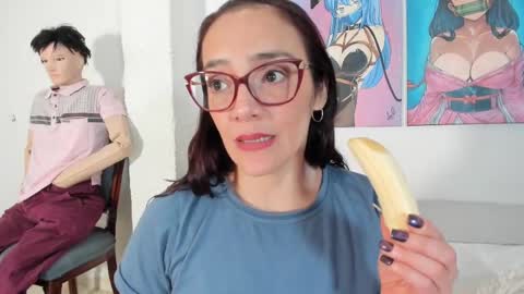 Snapshot of jess1ca_herrera chatting on October 2025 09:15:01 PM jessica herreraToday I will be your devil and you my victim online show from October 2025 09:15:01 PM