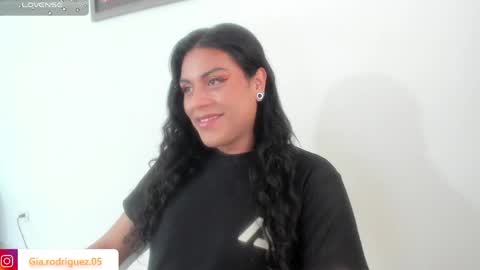 jess_hoffman online show from April 2026 06:17:02 PM